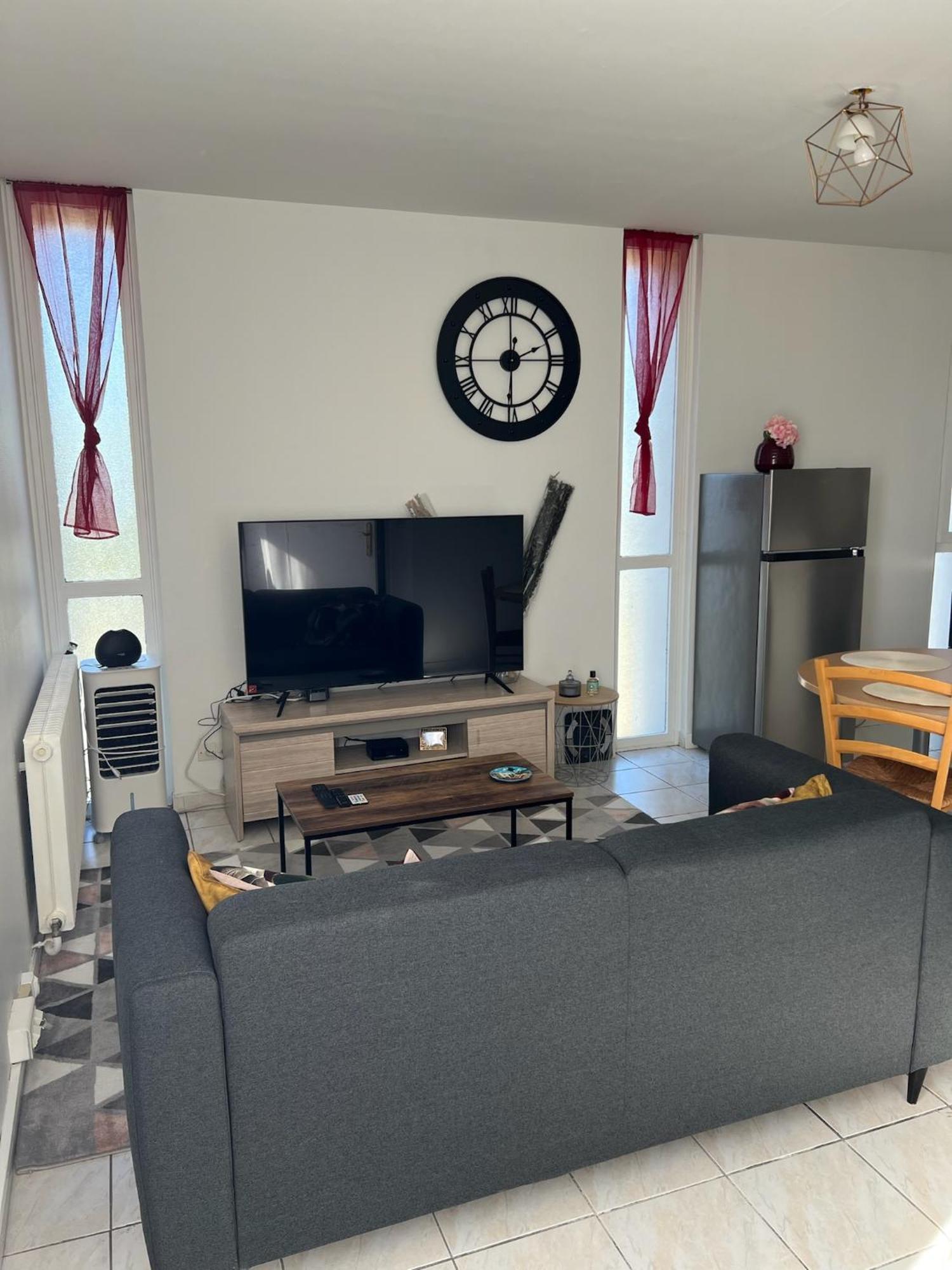 Appartement Chaleureux Pour Un Sejour Confortable Bourg-en-Bresse Buitenkant foto